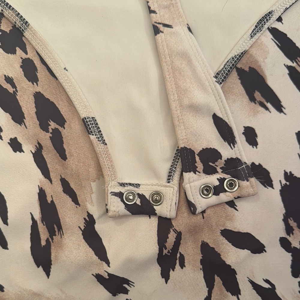 Express BodyCon Leopard Long Sleeve Thong Bodysuit, XL, NWT - Picture 3 of 3